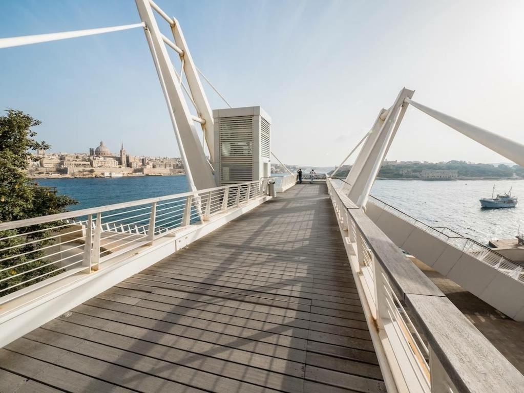 Modern 2Br Apartment In Central St Julian'S San Ġiljan Extérieur photo