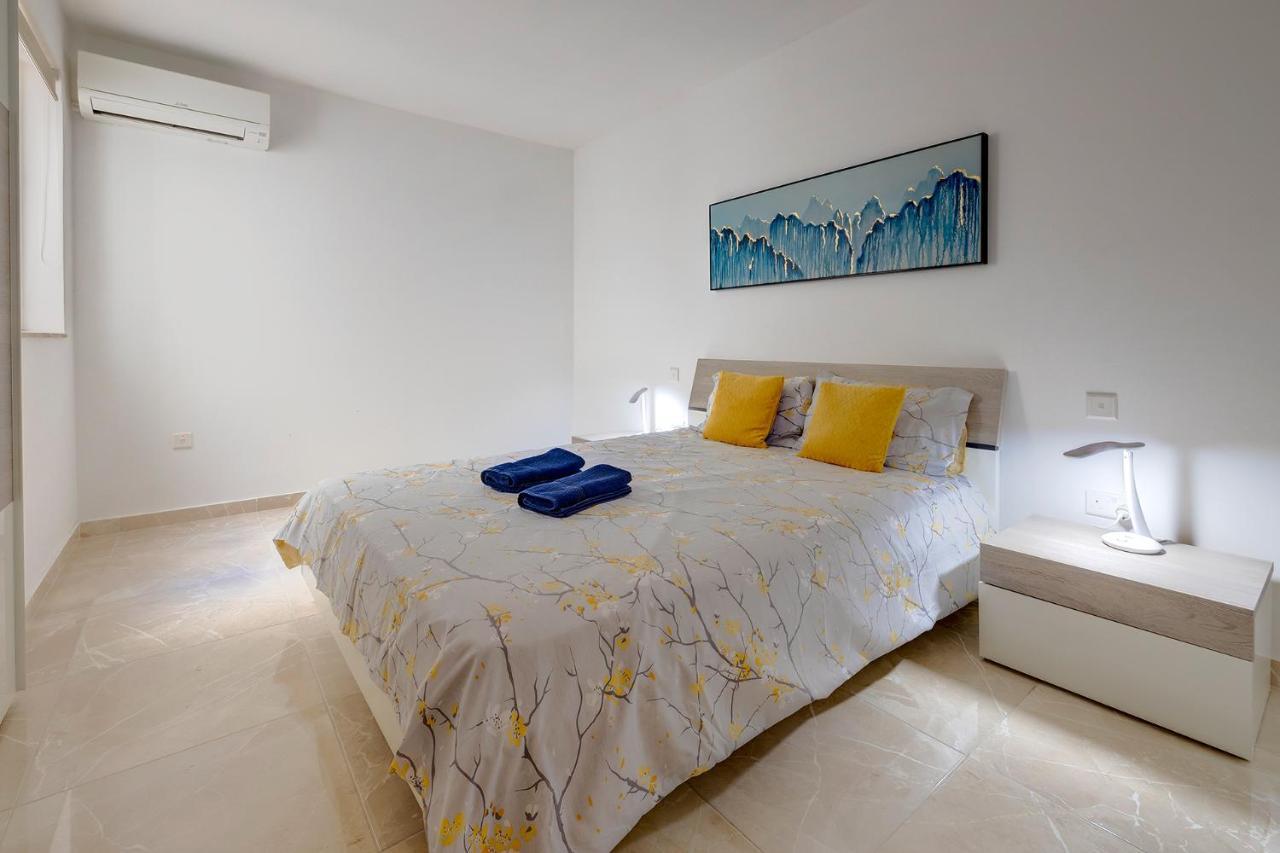 Modern 2Br Apartment In Central St Julian'S San Ġiljan Extérieur photo
